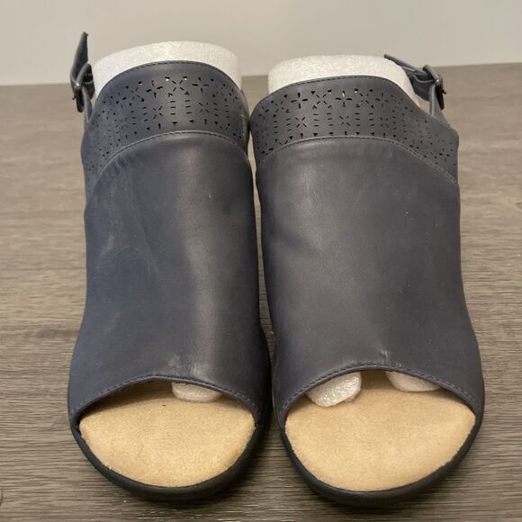 Easy Street Sandal Heels Buckle Blue Size 9.5WW - Picture 1 of 8